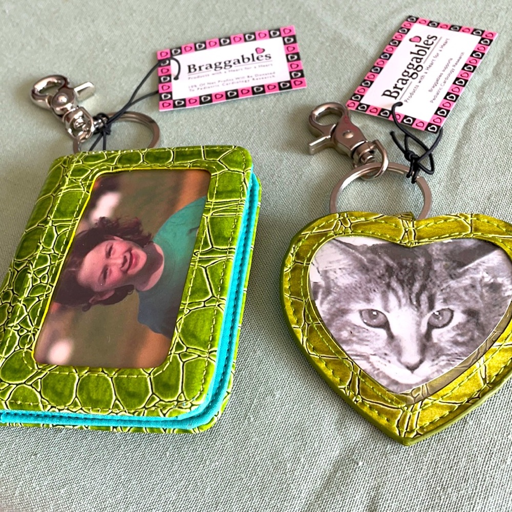 NEW CARD CASE + KEY RING HEART SHAPED